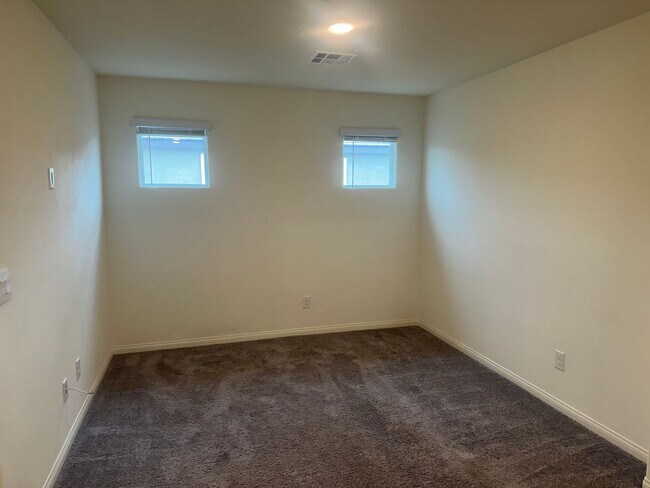 Building Photo - NW!! Gated!! Built 2023!!!! Corner Lot!! L...