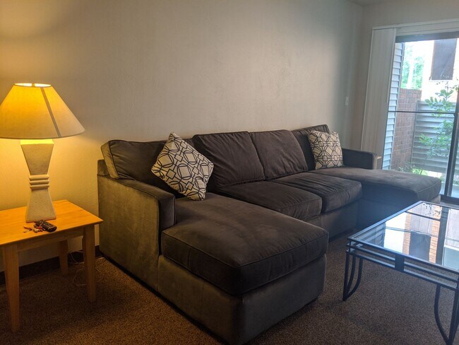 Interior Photo - 205 E Stoughton St