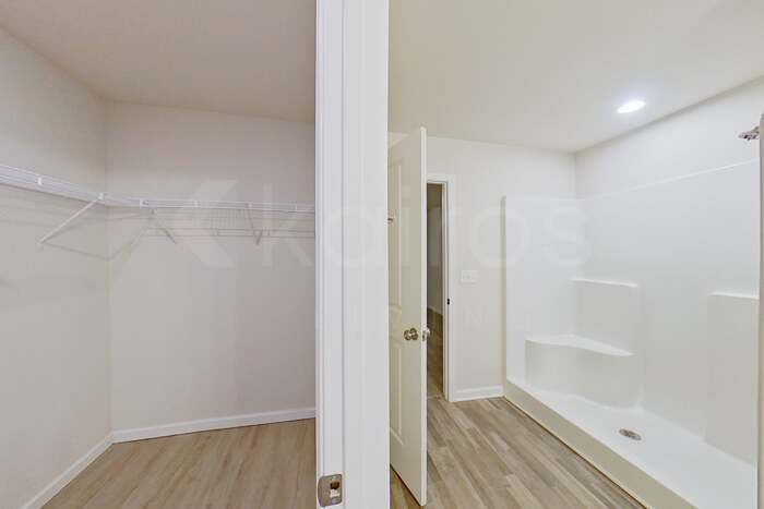Building Photo - 21617 Yosemite Blvd