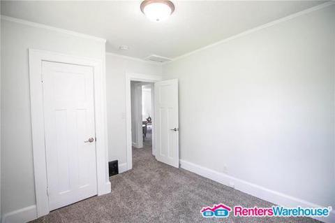 Building Photo - 1231 56th St