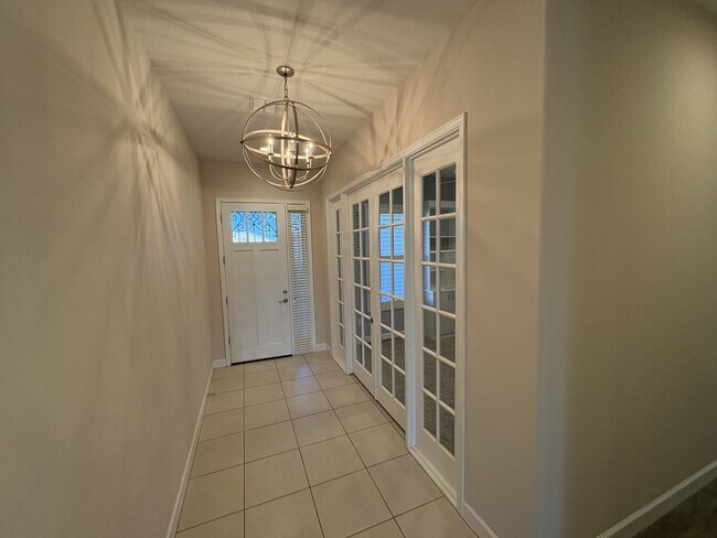 Building Photo - Dove Mountain 4 bedroom with Den 3,277 sq ...