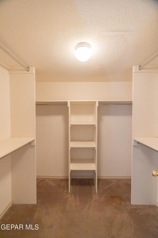 Building Photo - 749 Linda Johnson Ave