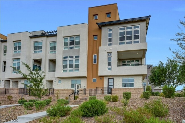 Building Photo - 3348 Esker Rdg Ave
