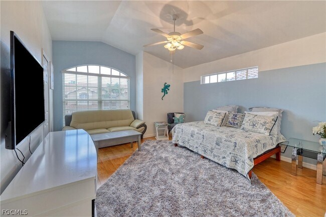 Building Photo - 14561 Glen Cove Dr