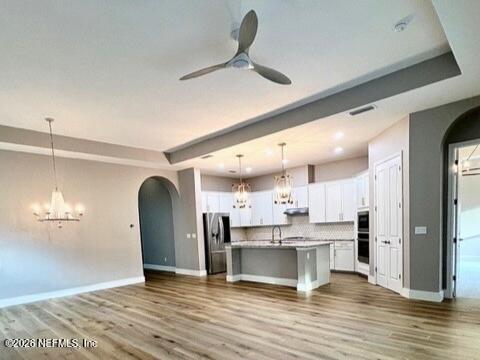 Building Photo - 3102 Pescara Dr