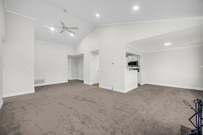 Building Photo - 607 Berkley Ct