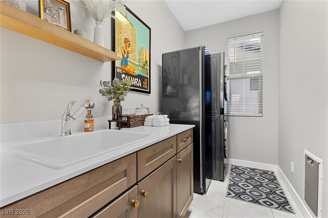 Building Photo - 14 Parco Fiore Ct