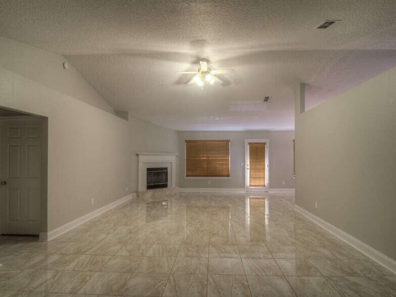 Building Photo - 253 Carolina Jasmine Ln