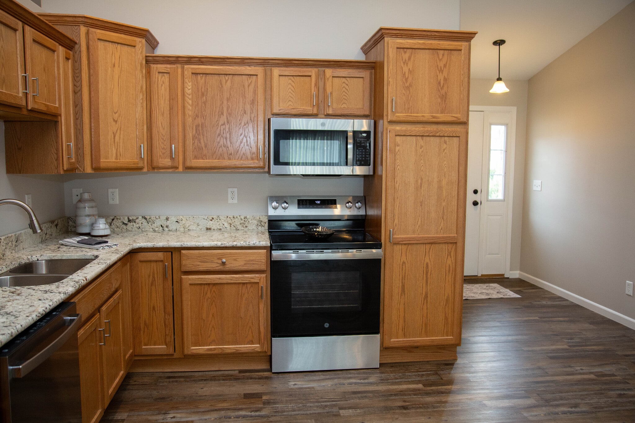 Building Photo - 2270 Fawn View Dr