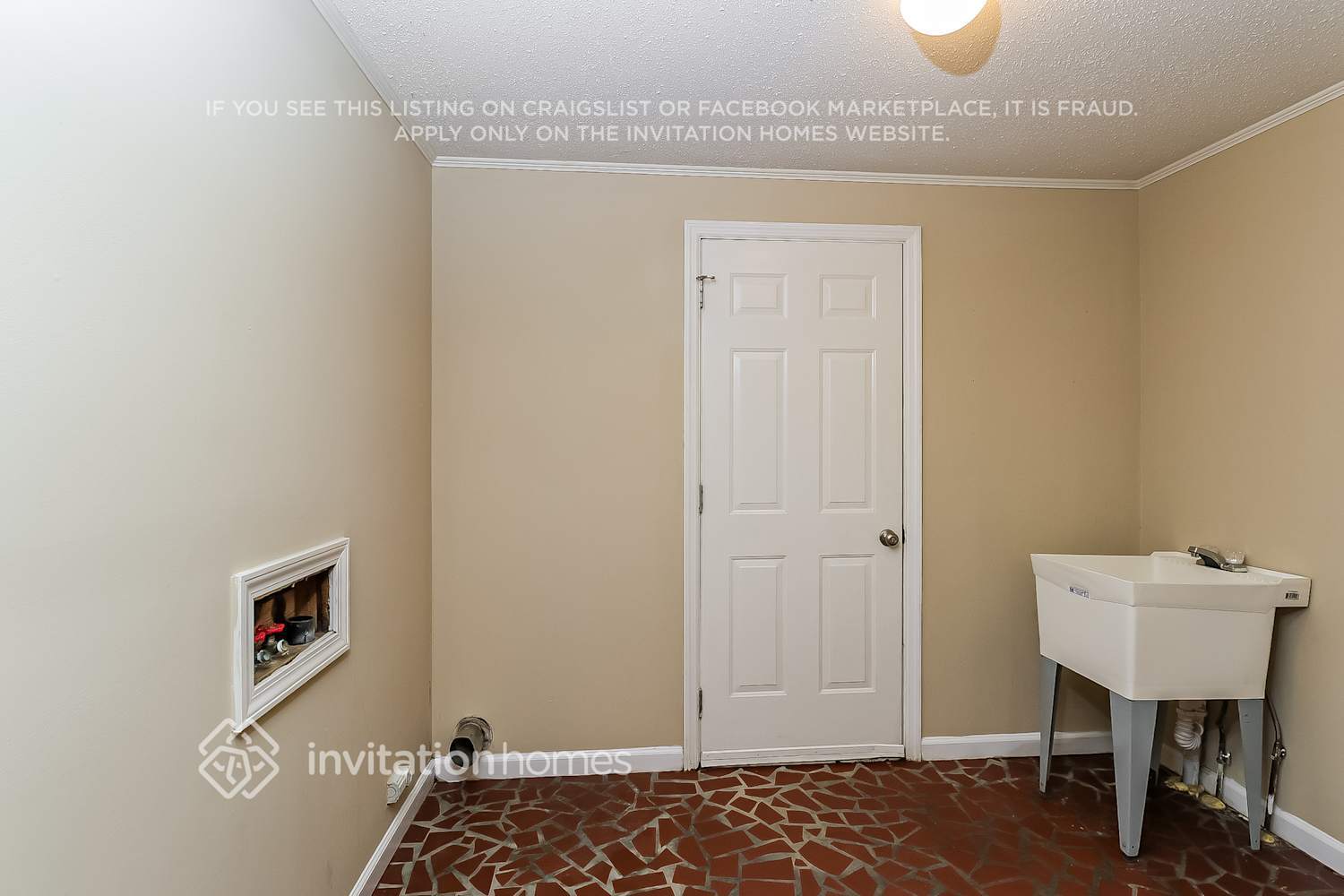 Building Photo - 2209 Ln St