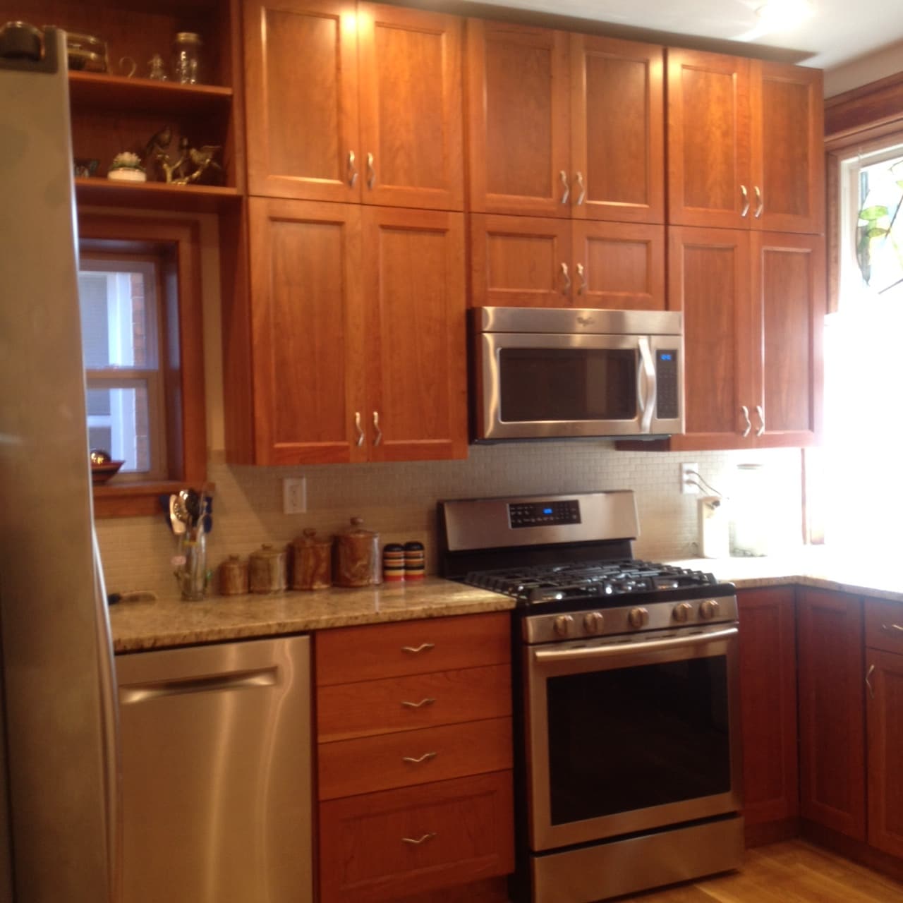 Kitchen pic 2 - 6042 Pershing Ave