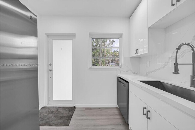 Building Photo - 6351 NW 38th Terrace