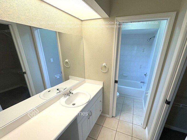 Building Photo - 1132 Capricorn Blvd