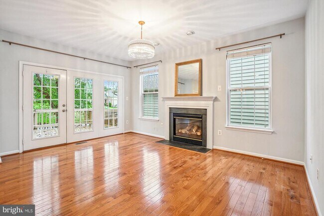 Building Photo - 9305 Sumner Lake Blvd