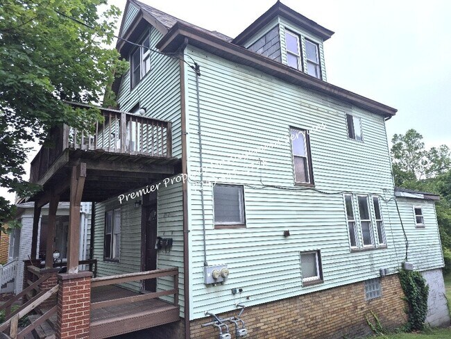 Building Photo - 2412 7th Ave