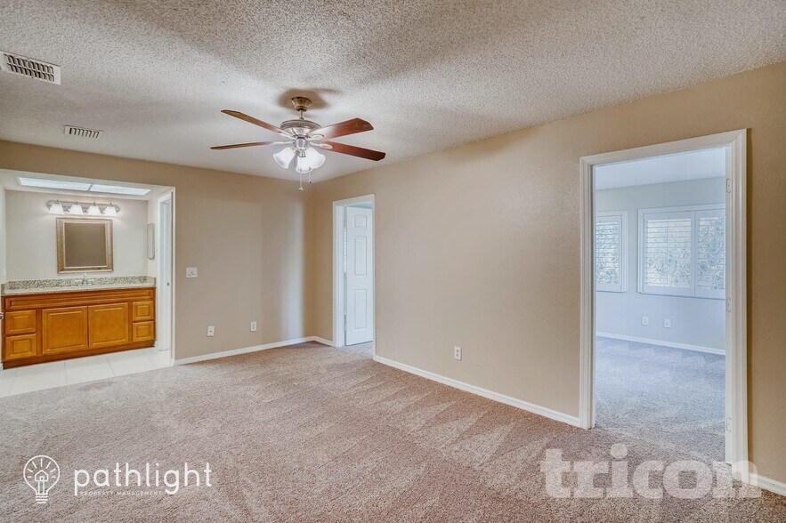 Building Photo - 842 Benchwood Ct