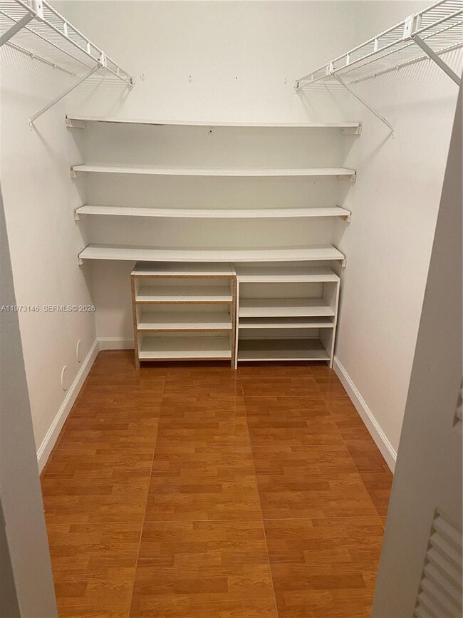 Building Photo - 706 Gardens Dr