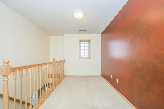 Building Photo - 2101 Meadow Ct