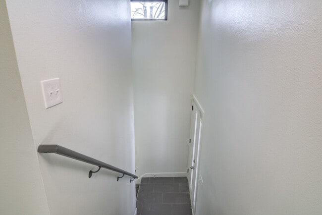 Building Photo - 3265 Fairfax St