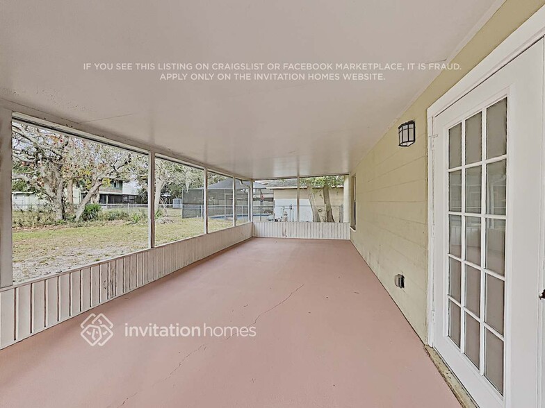 Building Photo - 704 Waterbridge Dr