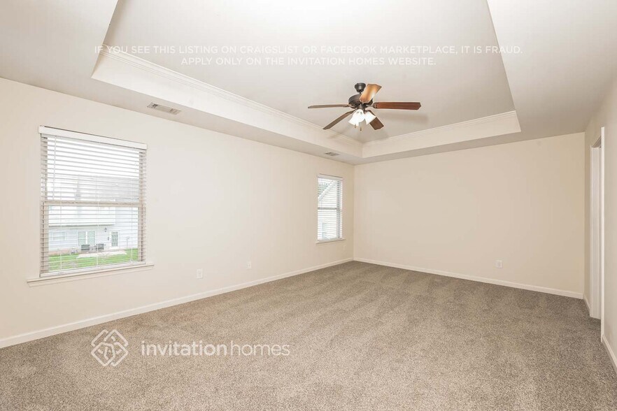 Building Photo - 410 Village Broad St