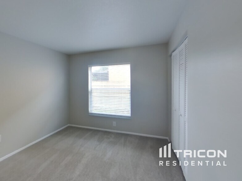 Building Photo - 1216 Cressford Pl