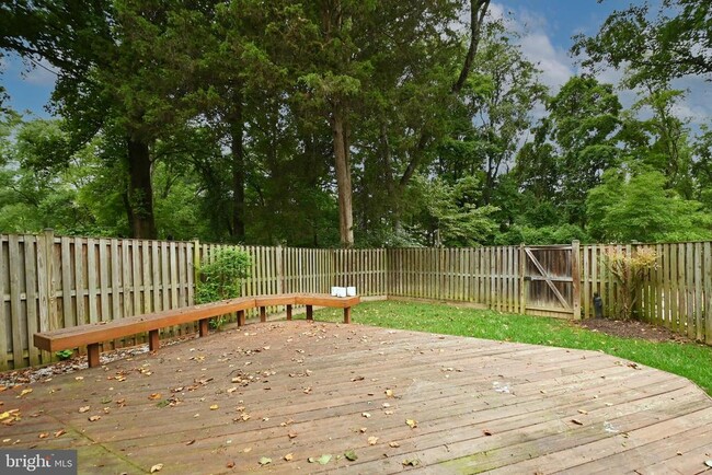 Building Photo - 10048 Wood Sorrels Ln