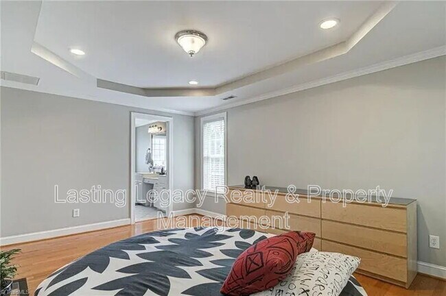 Building Photo - 475 Ashbry Run Dr