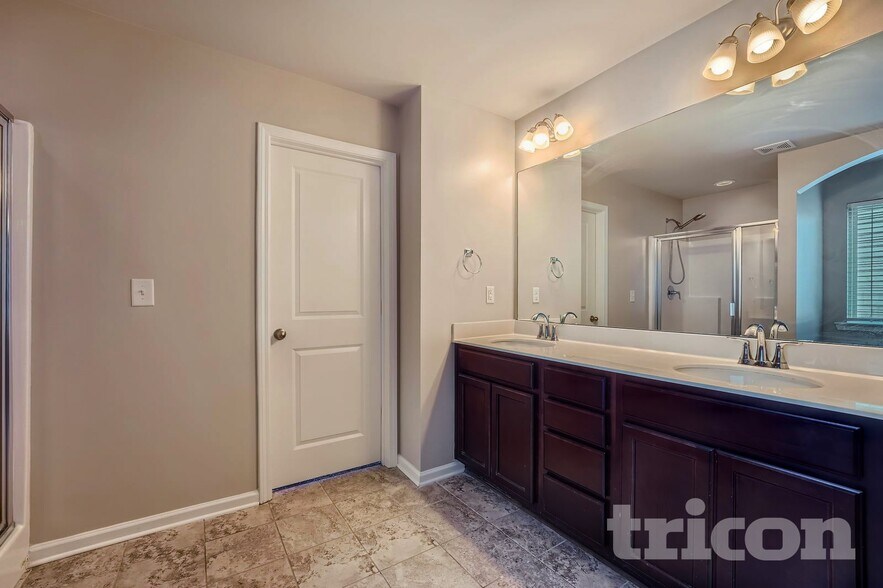 Building Photo - 3016 Powder Way