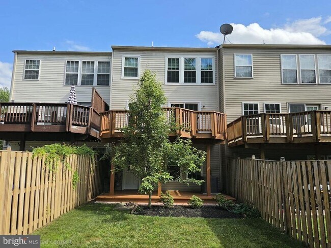 Building Photo - 4613 Ripley Manor Terrace