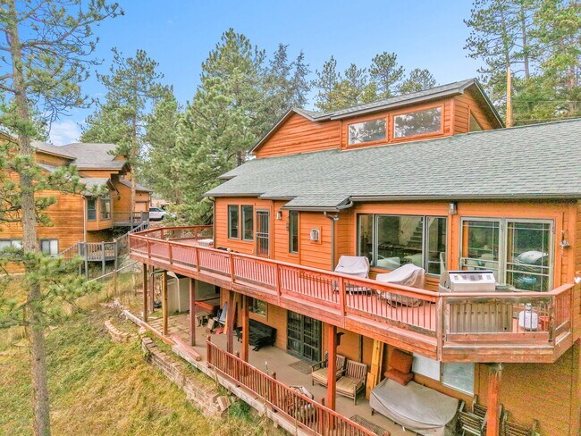 Building Photo - 28384 Kinnikinick Rd