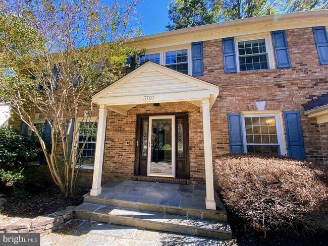 Building Photo - 3707 Moss Brooke Ct