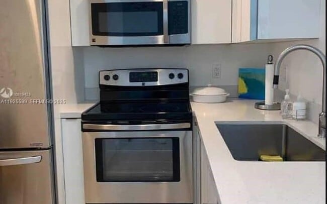 Building Photo - 50 Menores Ave