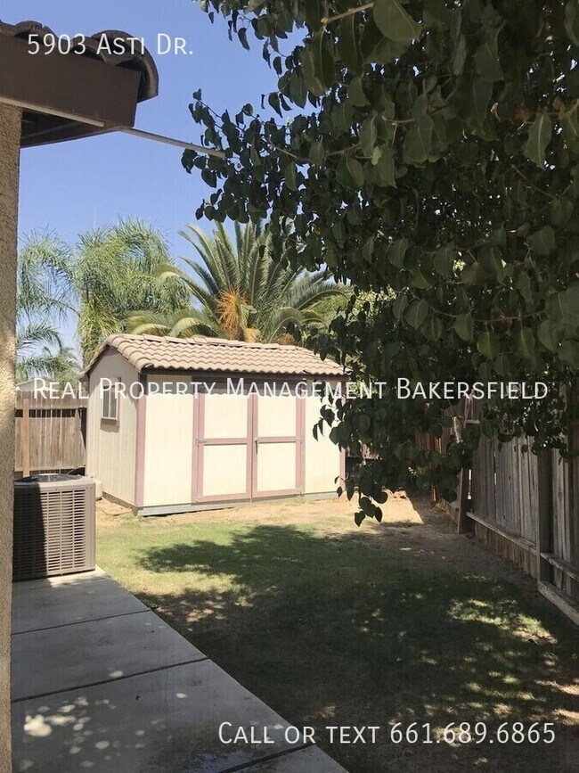 Building Photo - 5903 Asti Dr