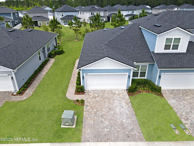 Building Photo - 432 Pine Bluff Dr