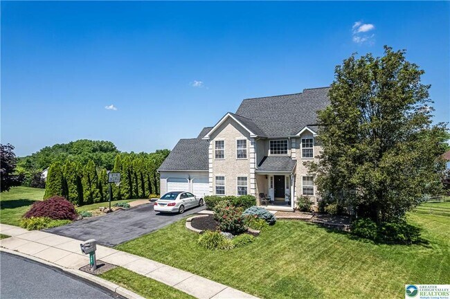 Building Photo - 202 McNair Cir