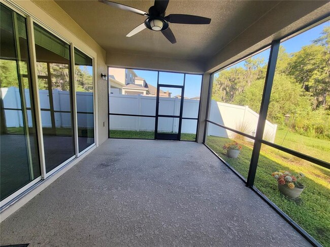 Building Photo - 2414 Riverbank Cv