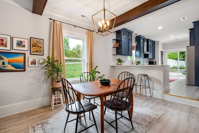 Building Photo - Beautifully Updated 3 Bedroom, 2 Bathroom Home in Prime Durham Location – Move-In Ready!