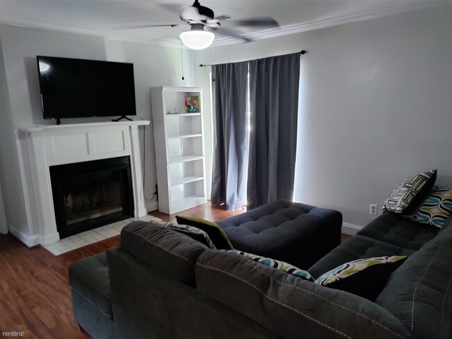 Primary Photo - 2 br, 2 bath Condo - 229 Windsor Point Roa...