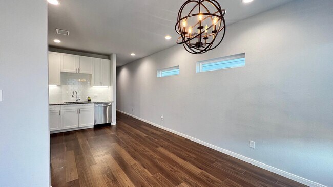 Building Photo - 4922 Dalhart Dr