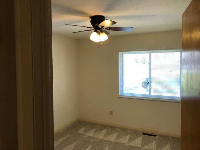 Building Photo - 8657 S Akins Rd