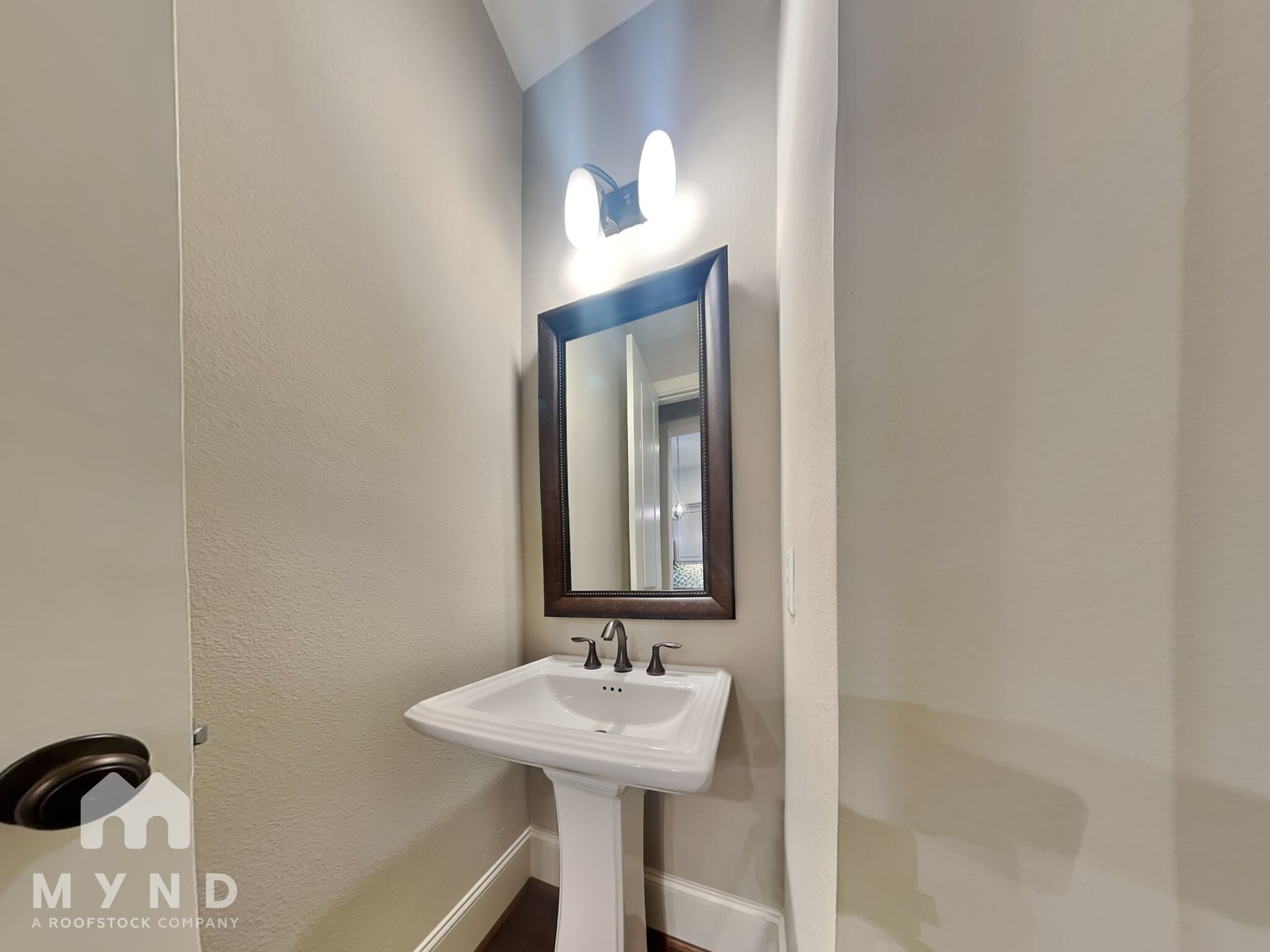 Building Photo - 5430 Cornish St