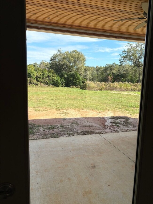 Building Photo - 141 N Buck Run Dr