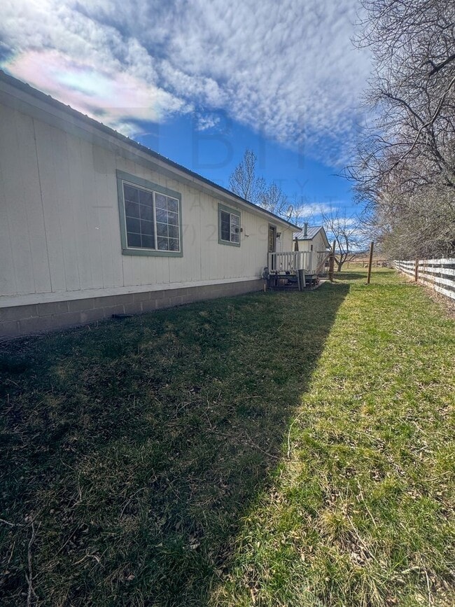 Building Photo - 4 BEDROOM / 2 BATH HOME IN SCSD1!