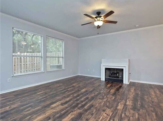 Building Photo - 3300 Forest Creek Dr