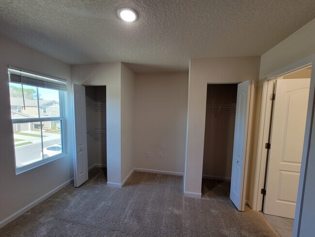 Building Photo - 7635 Legacy Trl