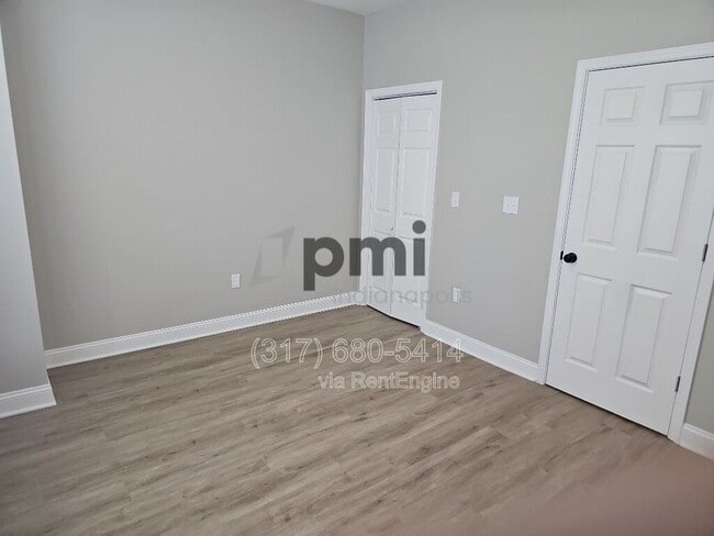 Building Photo - 640 N Parker Ave