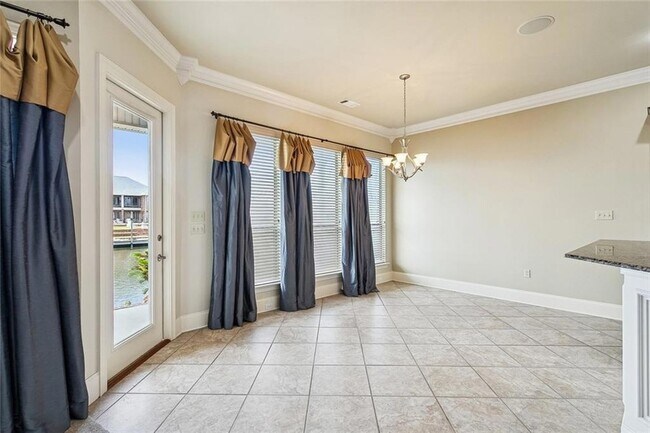 Building Photo - 108 Valiant Ln