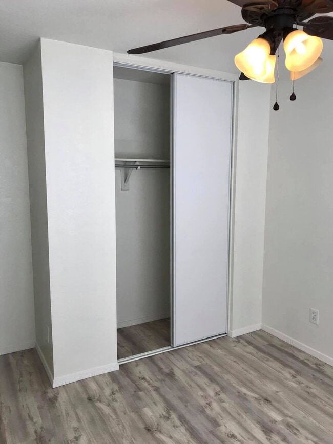 Building Photo - Spacious 3-bedroom plus den in North Phoenix