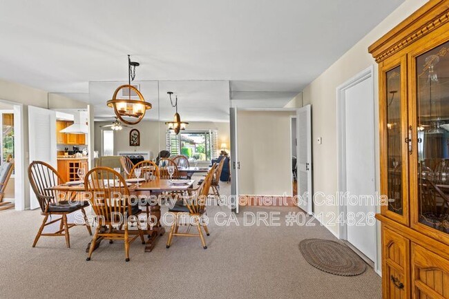 Building Photo - 12576 Oaks N Dr